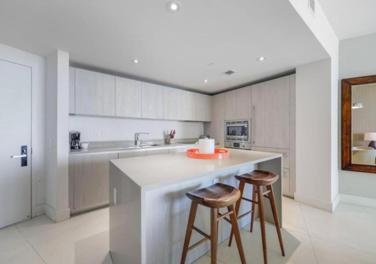 Beachfront Condo With Mesmerizing Views 할리우드 외부 사진