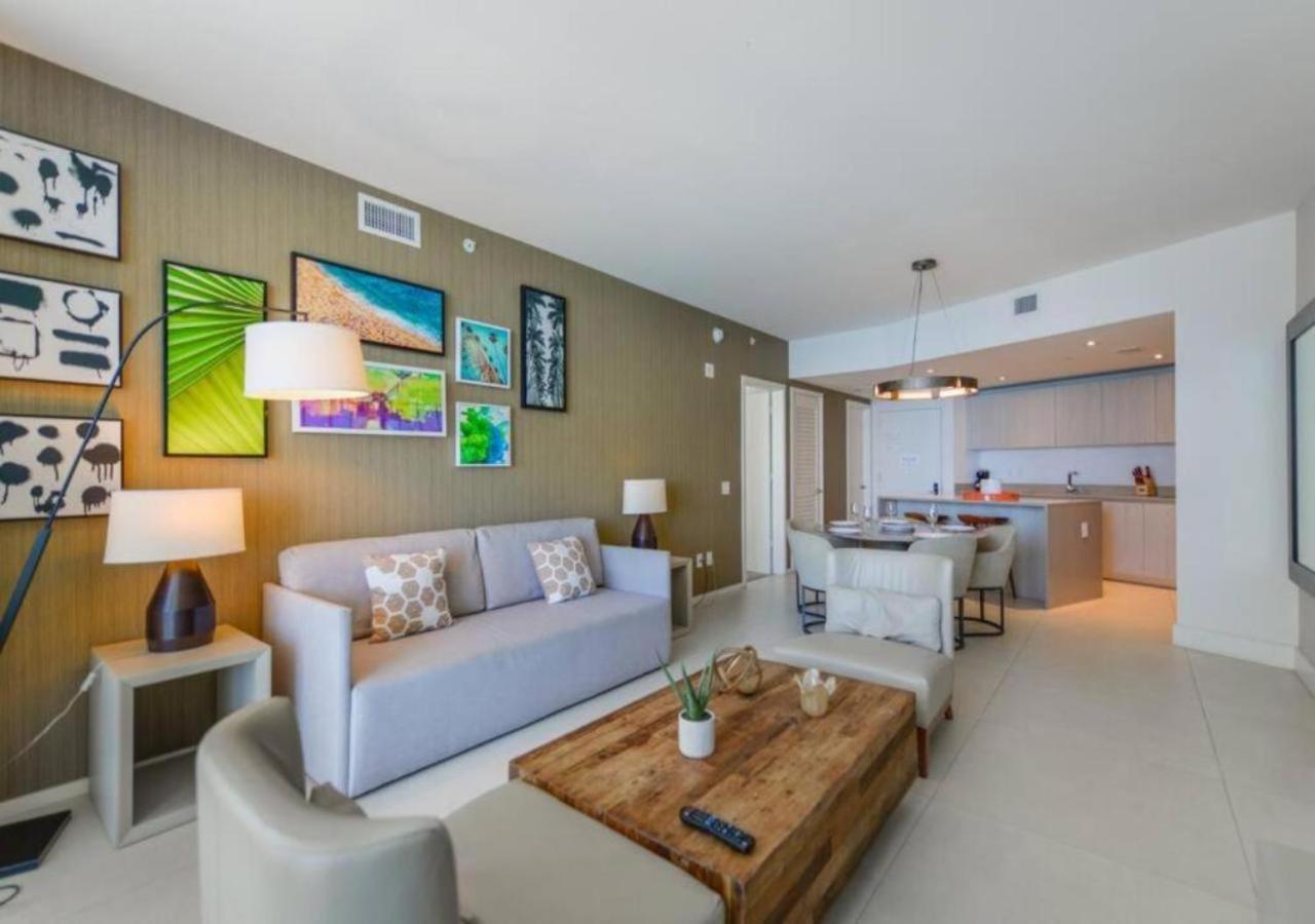 Beachfront Condo With Mesmerizing Views 할리우드 외부 사진