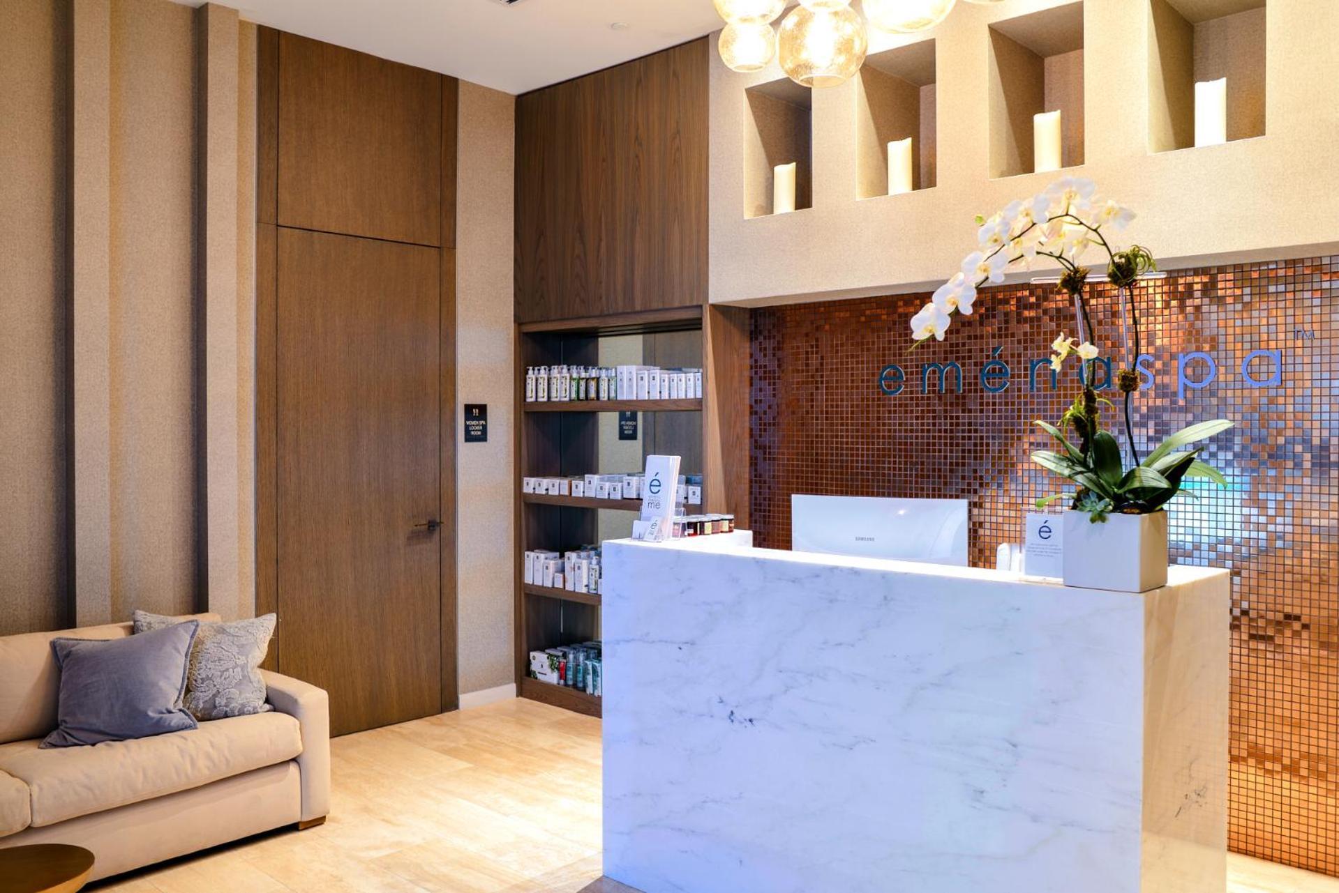 Beachfront Condo With Mesmerizing Views 할리우드 외부 사진
